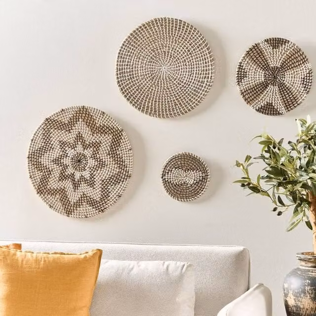 Wyld and Coco Set of 4 Handmade Beige Geometric Seagrass Wall Plates