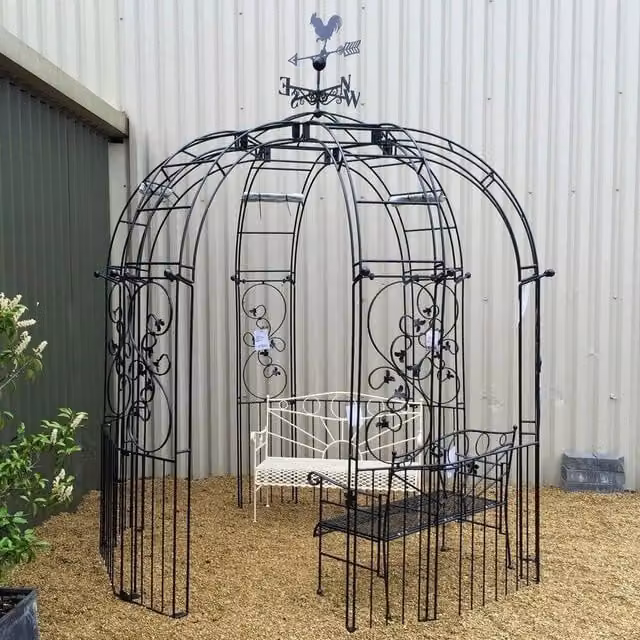 Poppyforge Traditional Floral 6 Sided Metal Panels in Black, W244 x H256 cm