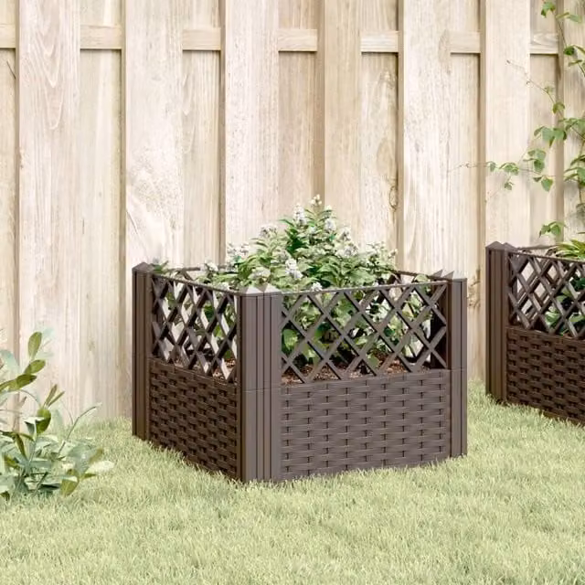 Berkfield Home Beautiful Garden Planter with Pegs, Brown, W/D/H: 43.5 x 43.5 x 43.5 cm – 1