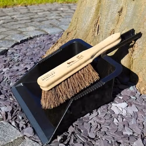 CHARLES BENTLEY Charnwood Dustpan and Brush Set, Green, W/D/H: 43 x 31 x 10 cm