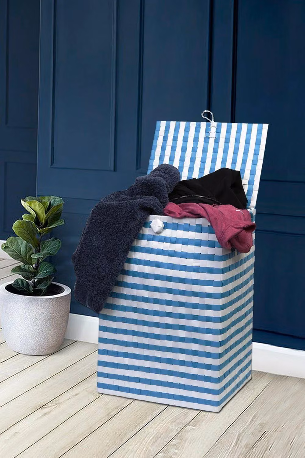 Arpan Plastic Laundry Washing Basket with Lid and Handles, Blue and White Nautical Design, 44 Litres – 3