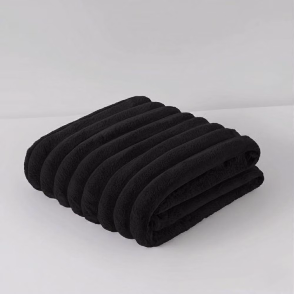 Snug City Black Chunky Ribbed Faux Fur Knitted Throw, W: 150 cm, D: 200 cm – 2