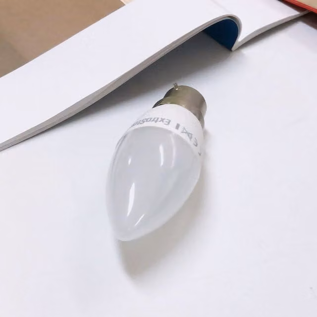 Livingandhome B22 LED Candle Bulbs, White
