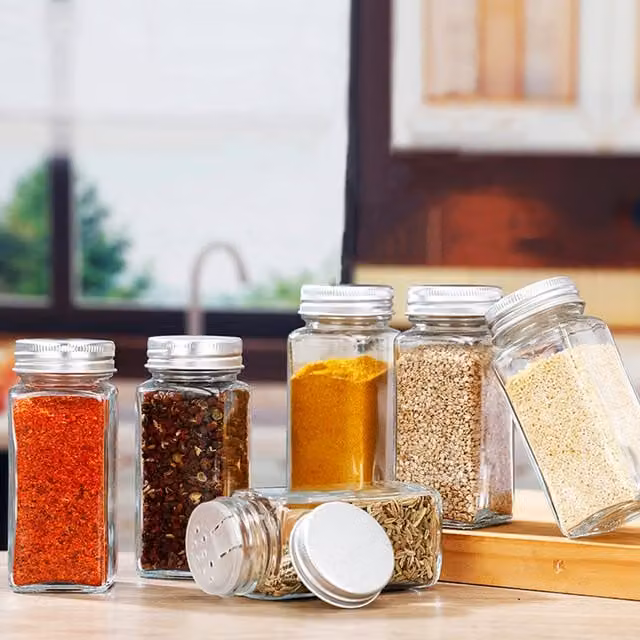 Livingandhome Set of 12 Airtight Transparent Glass Spice Bottles with Silver Lids