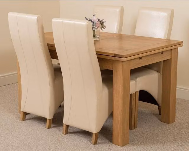 Thats Furniture Richmond Oak Extending Dining Table and 4 Lola Cream Leather Chairs