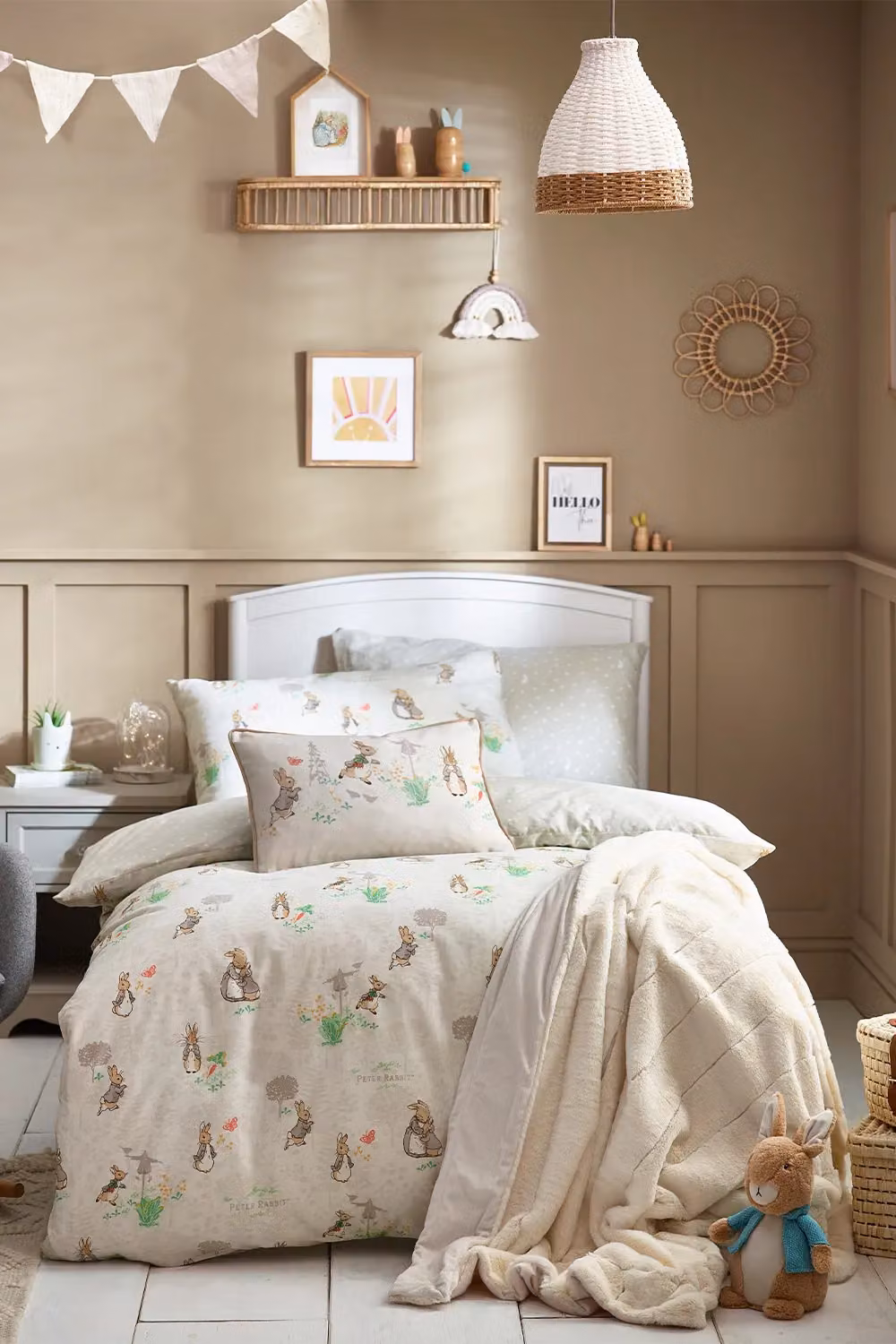 Peter Rabbit Classic Reversible 100% Cotton Duvet Cover Set in Beige, W/D/H: 90 x 200 cm – 2