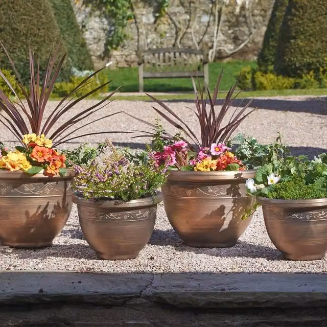 FLAVORA Bronze Effect Plastic Garden Flower Pot Planter, 1.25kg