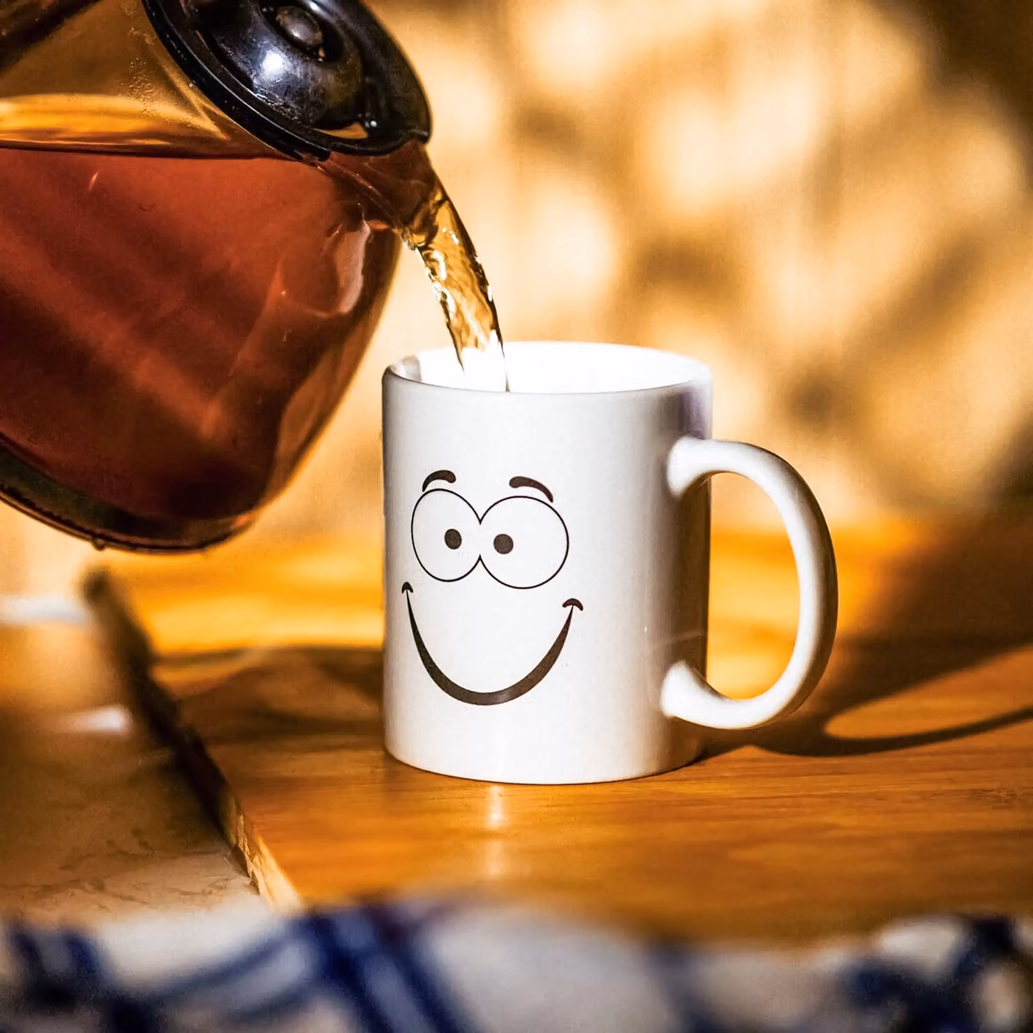 Marco Paul 6pc White Ceramic Mug Set with Funny Faces – 6