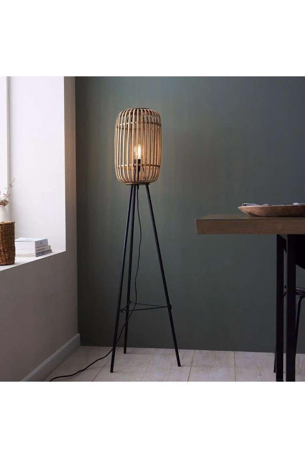 Netlighting Mathias Floor Lamp with Natural Bamboo Plywood Base and Matt Black Shade – 2
