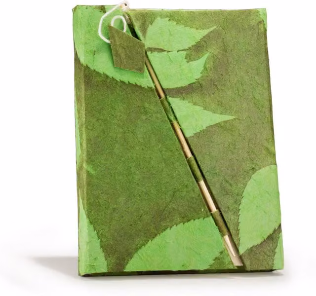 KDMK Moss Green Lokta Bamboo Lock Floral Medium Hardcover Notebook with 45 Leaves, W: 15 cm, H: 12 cm
