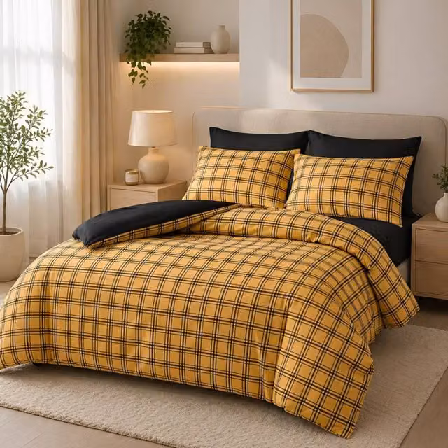 Pamposh Premium Checkered Microfibre Duvet Cover Set in Yellow, W/D/H: 140 x 200 cm