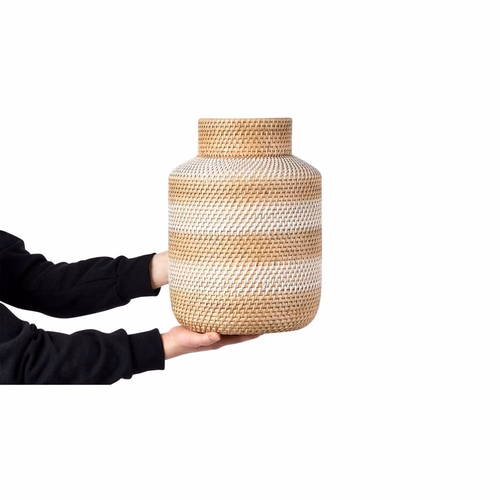 Wyld and Coco Handmade Round Rattan Tabletop Vase in Beige and White, W: 26 cm, D: 26 cm, H: 36 cm – 3