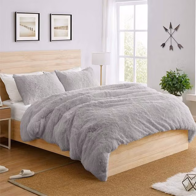 Ezysleep Faux Fur Duvet Cover and Pillowcase Set in Silver Grey, 135 cm