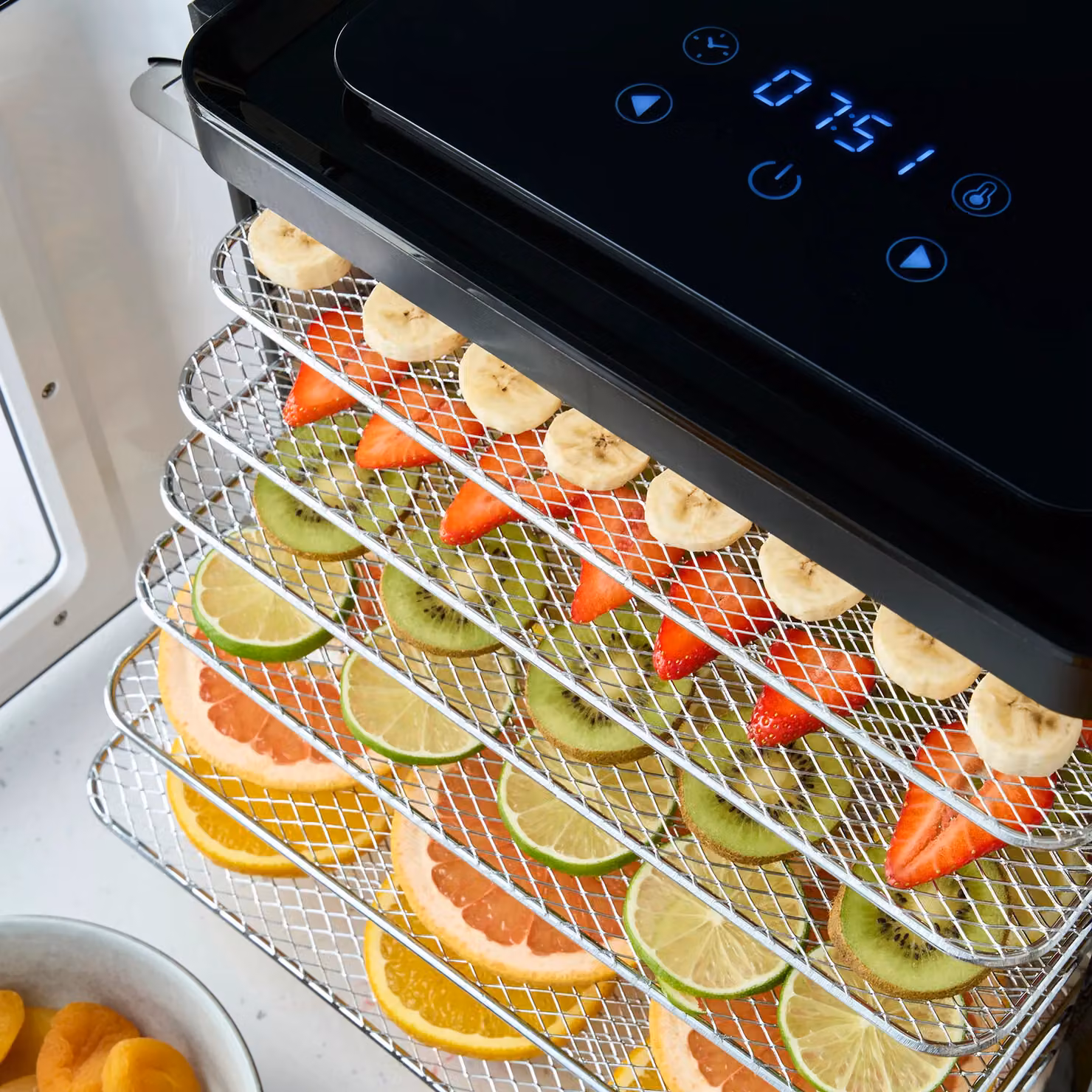 Cooks Professional 6 Tier Food Dehydrator in Black with 400W Power, Digital Display, Timer and Auto Shut-off – 3
