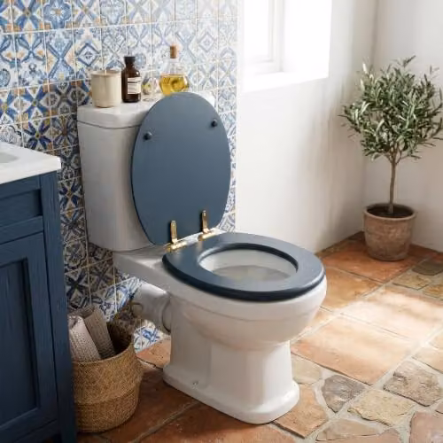 Harbour Housewares Soft Close Oval Wooden Toilet Seat in Blue and Gold – 2