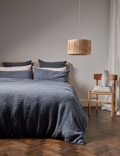 Bedfolk Pure Linen Relaxed Duvet Cover in Blue