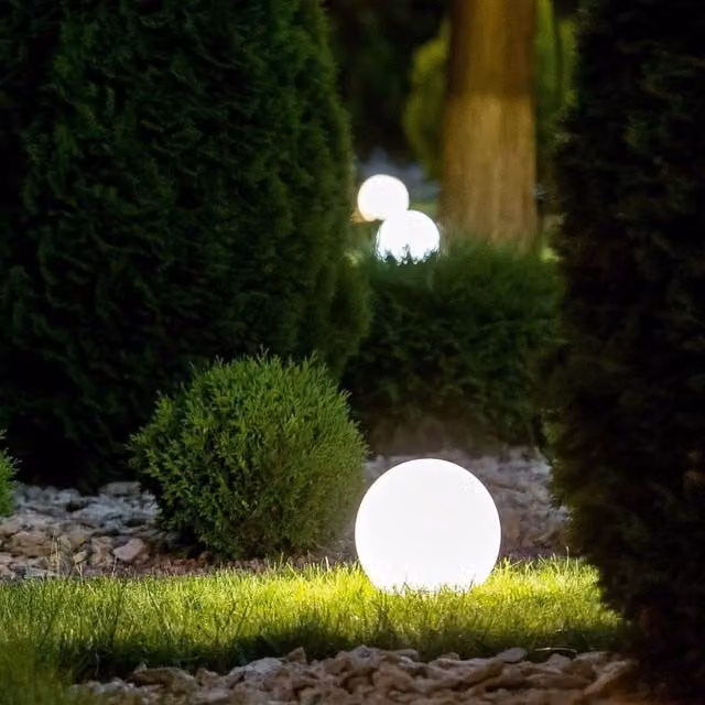 Wyld and Coco White Outdoor LED Ball Lamp, IP67 Waterproof with Remote, Diameter: 26 cm – 1