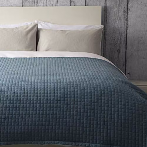 Belledorm Crompton Quilted Blue Cotton Blend Throw – 1