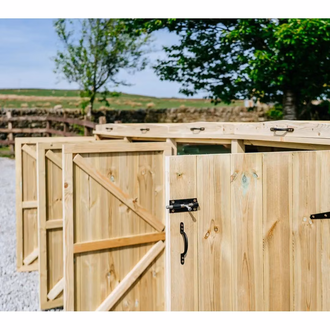 Buttercup Farm Chatburn Quintet Wheelie Bin Store in Brown, fits 1x 180L or 240L and 4x 140L bins, W/D/H: 130 x 80.4 x 120 cm – 5