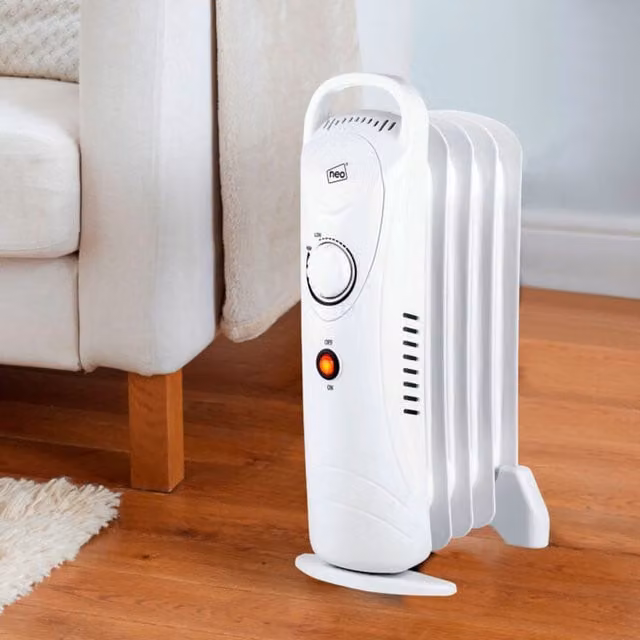 Neo 650W 5 Fin Oil Filled Electric Radiator, White Freestanding Metal Heater with Thermostat and Safety Protection
