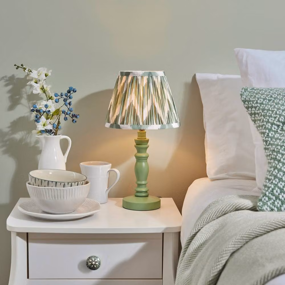 Netlighting Bibury Green Table Lamp with Green Fabric Shade and Gold/Brass Details – 2