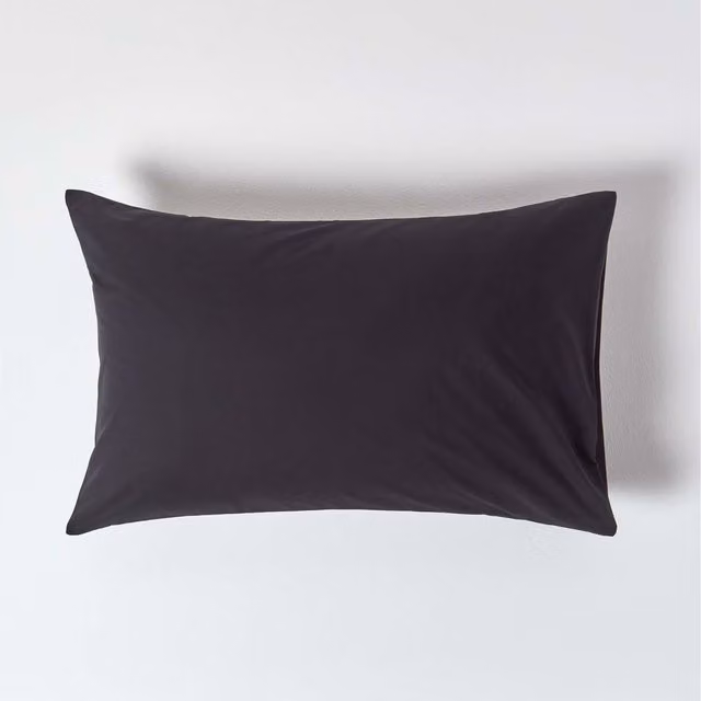 Homescapes Black Egyptian Cotton Housewife Pillowcase, 200 Thread Count Percale, W: 74 cm, D: 48 cm, H: 48 cm – 1