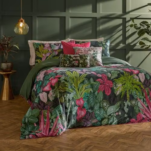 Paoletti Veadeiros Reversible Floral Cotton Duvet Cover Set in Pink and Green, W/D/H: 200 x 200 cm