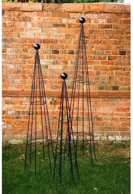 Poppyforge Hampton 4ft Steel Obelisk Plant Border Support in Black, H: 138 cm x W: 27 cm x D: 27 cm