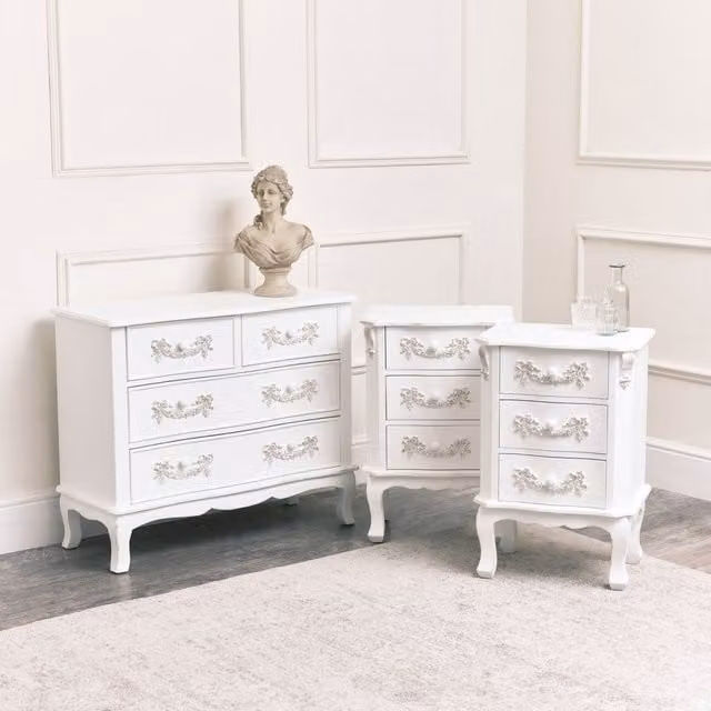 Melody Maison Pays Blanc Range Antique White 4 Drawer Chest and Pair of 3 Drawer Bedside Tables