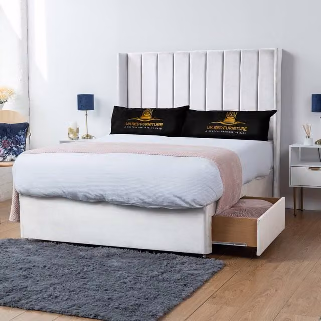 UK Bed Furniture Ashford White Fabric Divan Double Bed with 2 Drawers and 26 Inch Headboard W/D/H: 140 x 200 cm