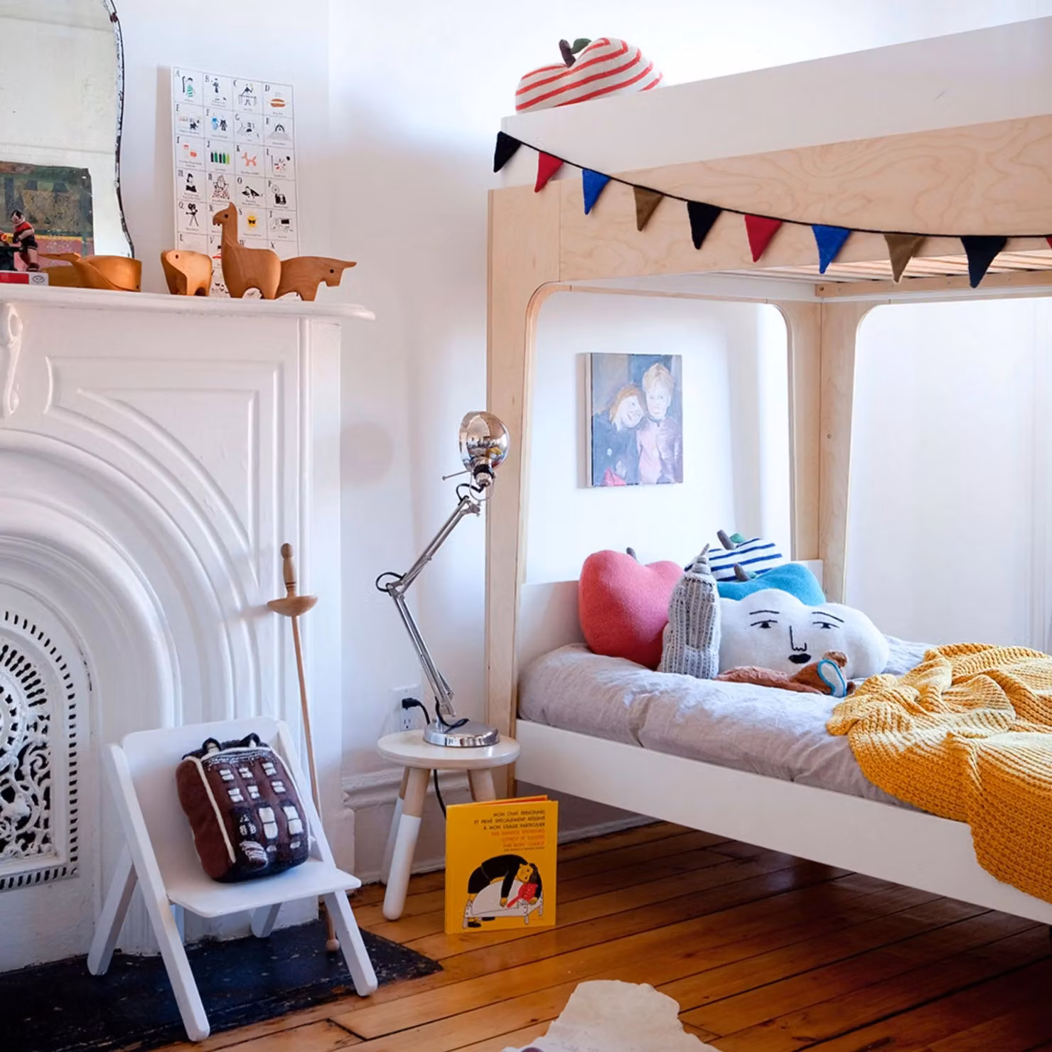 Oeuf NYC Perch Bunk Bed in White and Birch, W/D/H: 200 x 90 x 163.5 cm – 3