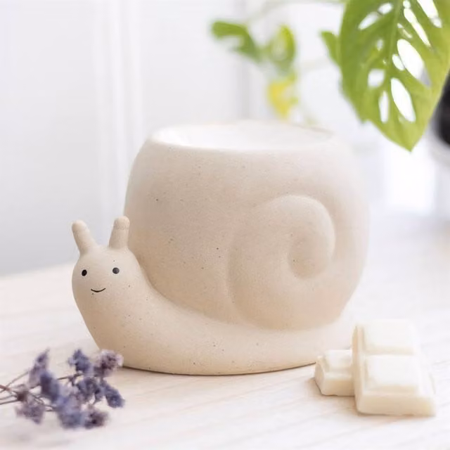 Uniqueful Ceramic Snail Oil Burner in Beige