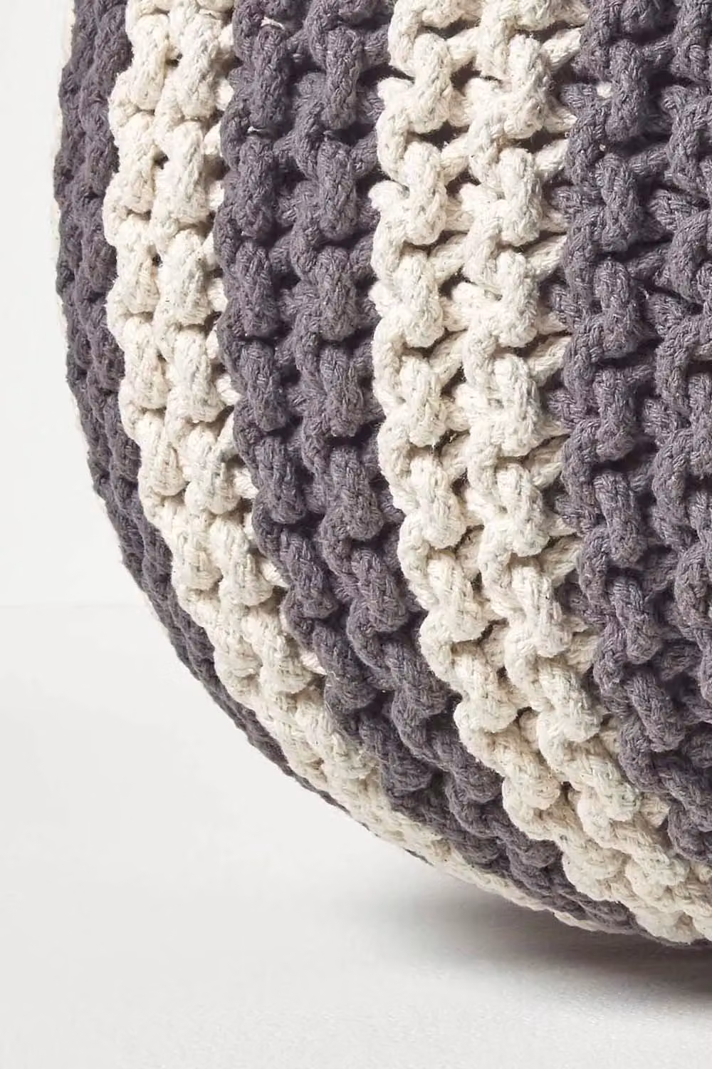 Homescapes Striped Knitted Pouffe Footstool in Grey W/D/H: 40 x 50 x 40 cm – 3