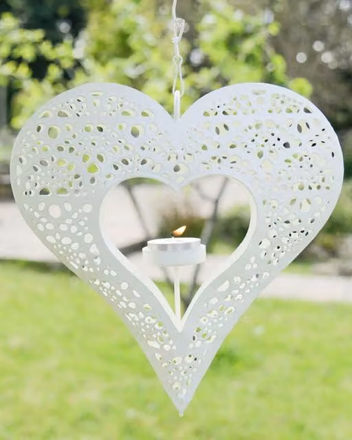 Dibor Ivory Hanging Heart Metal Tealight Candle Holder, Height: 24 cm