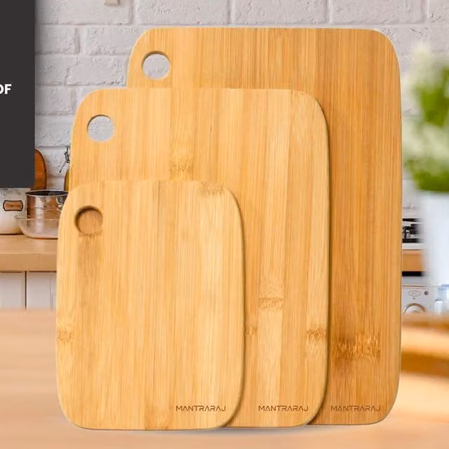 MantraRaj Set of 3 Rectangular Bamboo Chopping Boards with Handles, Brown