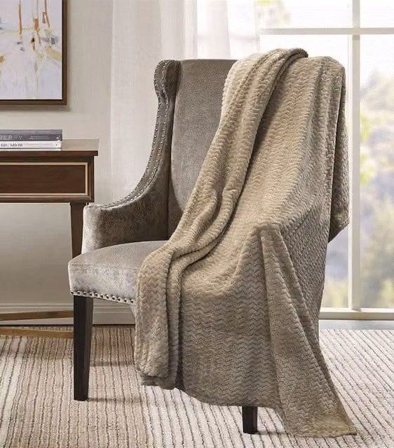 Velosso Chevron Patterned Mink Throw in Beige and Brown, W: 150 cm, L: 200 cm