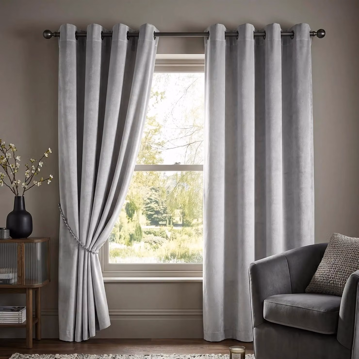 Luxury Living Silver Velvet Thermal Blackout Eyelet Curtains, Pair, Width: 168 cm, Drop: 183 cm – 3