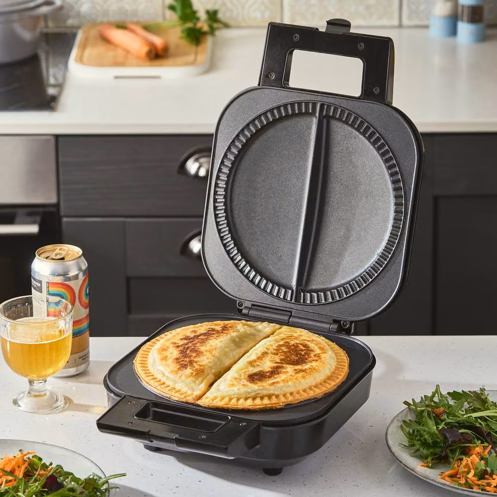 Cooks Professional Deep Fill Pasty Maker with Crimping Edge and Spatula in Black – 2