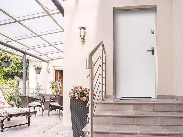 Vente-unique Modern Full Panel Steel Front Door, White, Left Opening, H 207 x W 100 cm