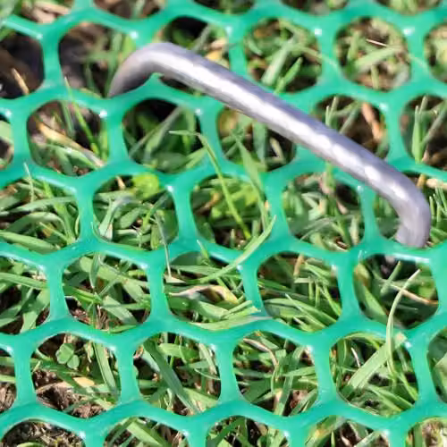 Actiasmat Galvanised Steel U Pins with Bevelled Ends in Silver, 50-Pack, for Artificial Grass and Lawn Weed Control – 4