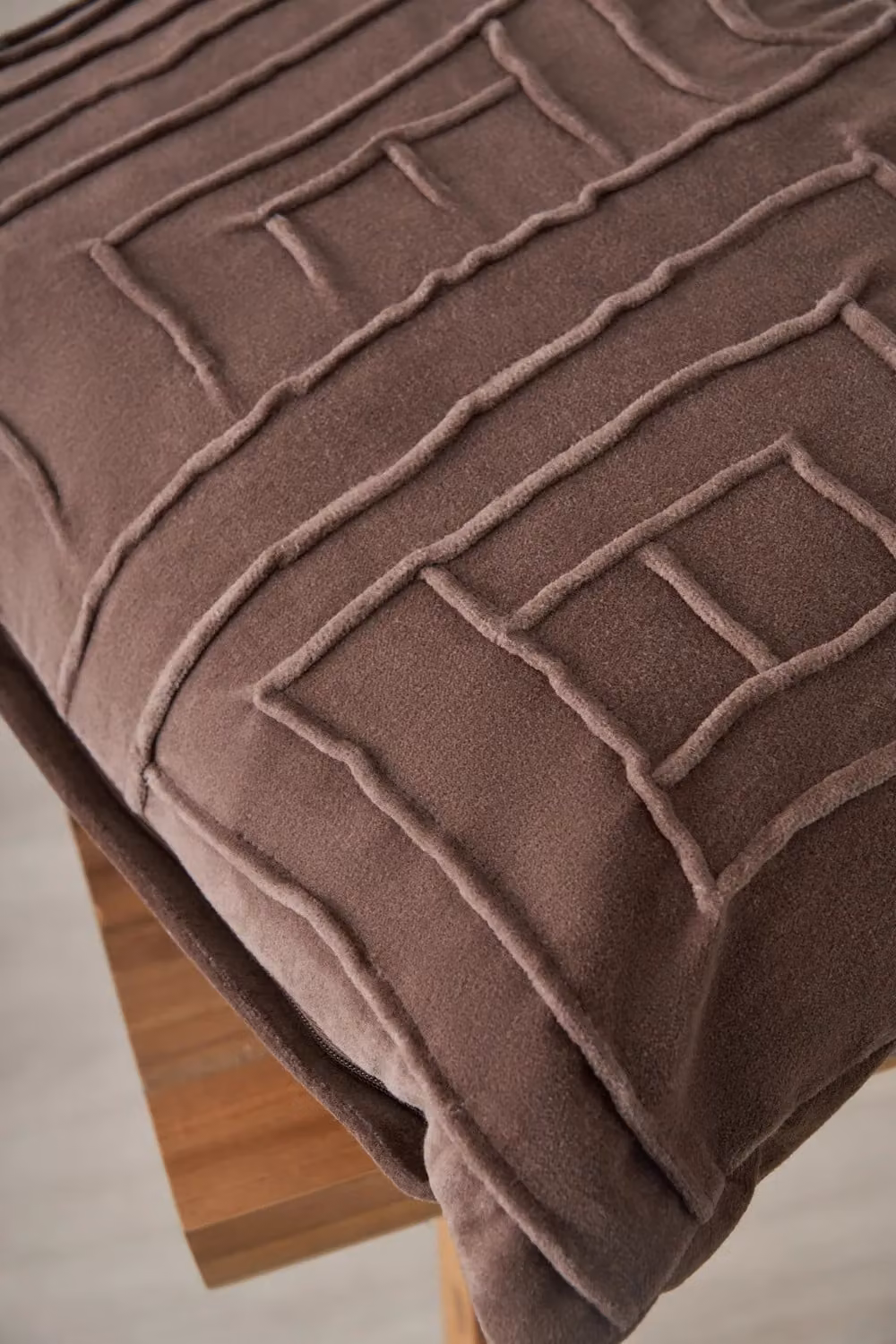 BHS Genevieve Graphic Square Cushion in Beige and Brown, W/D/H: 45 x 45 x 45 cm – 3