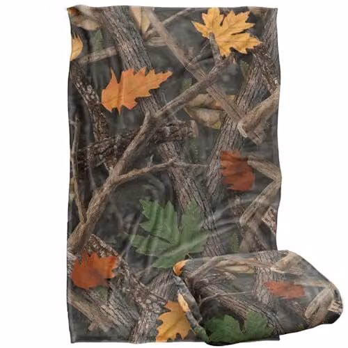 JQ Licensing James Piazza Hunters Camo Pattern Silky Touch Super Soft Fleece Throw Blanket, Multicolour, W: 91 cm, D: 147 cm