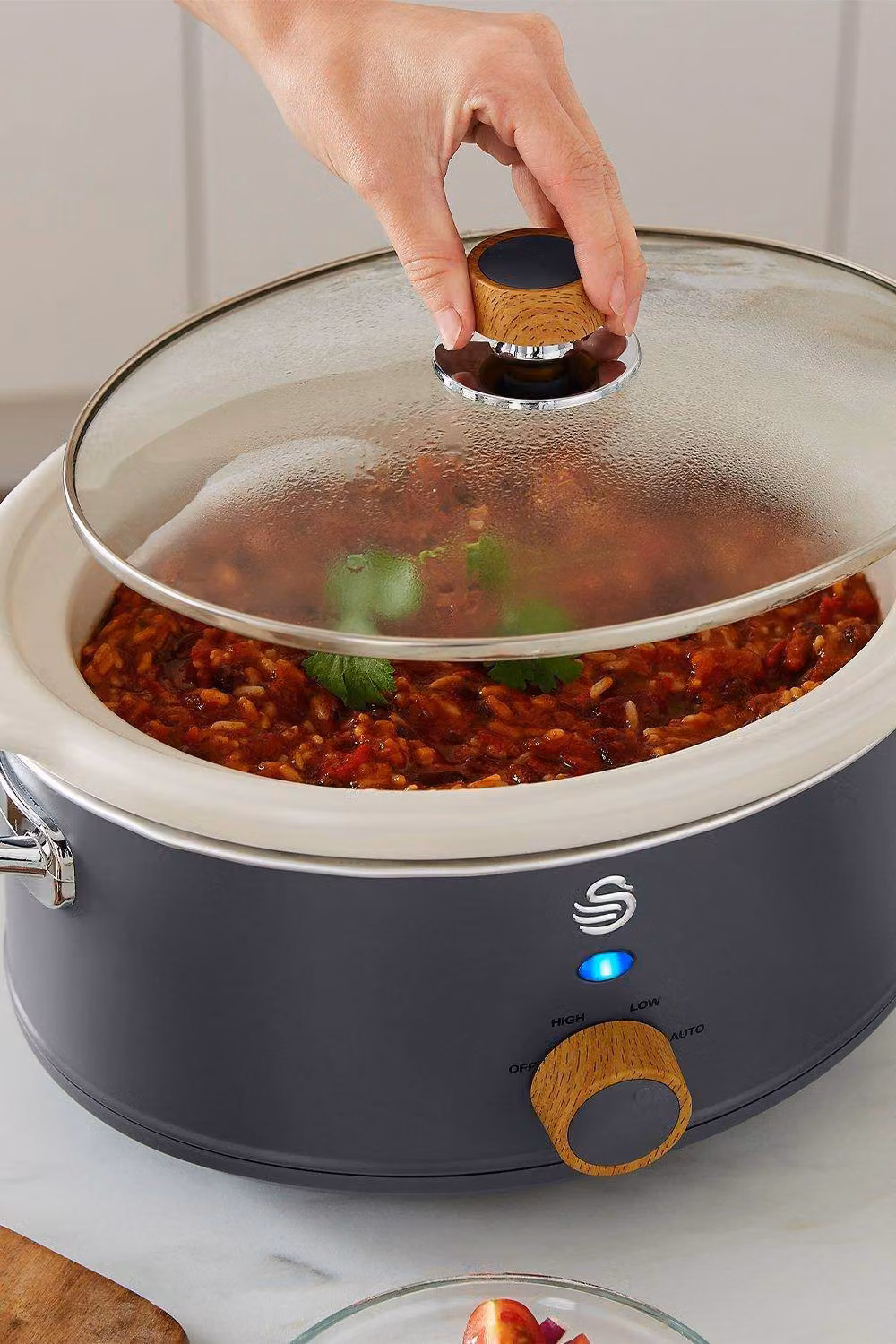 Swan Nordic Slow Cooker with Glass Lid, 3.5L, Grey and White – 2