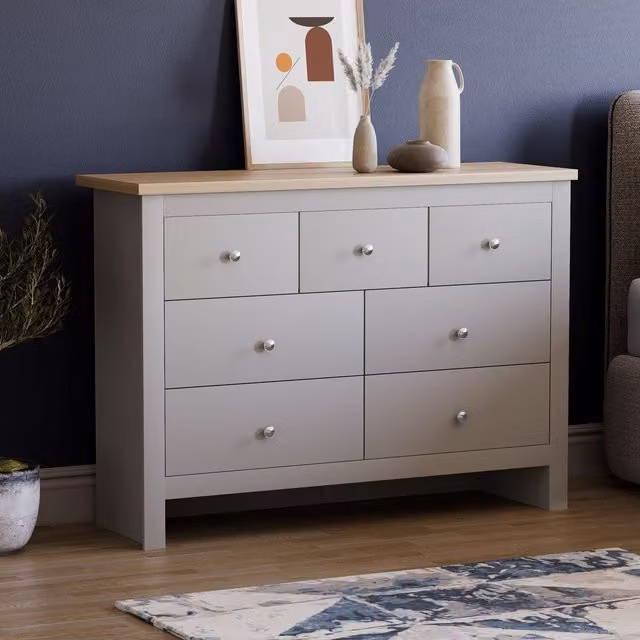 Vida Designs Arlington 7 Drawer Chest in Grey