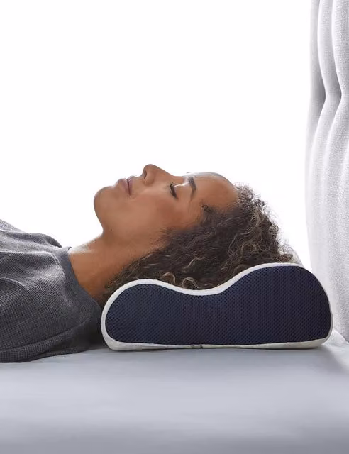 Silentnight Memory Foam Sleep Therapy Contour Support Wedge Pillow in White and Blue