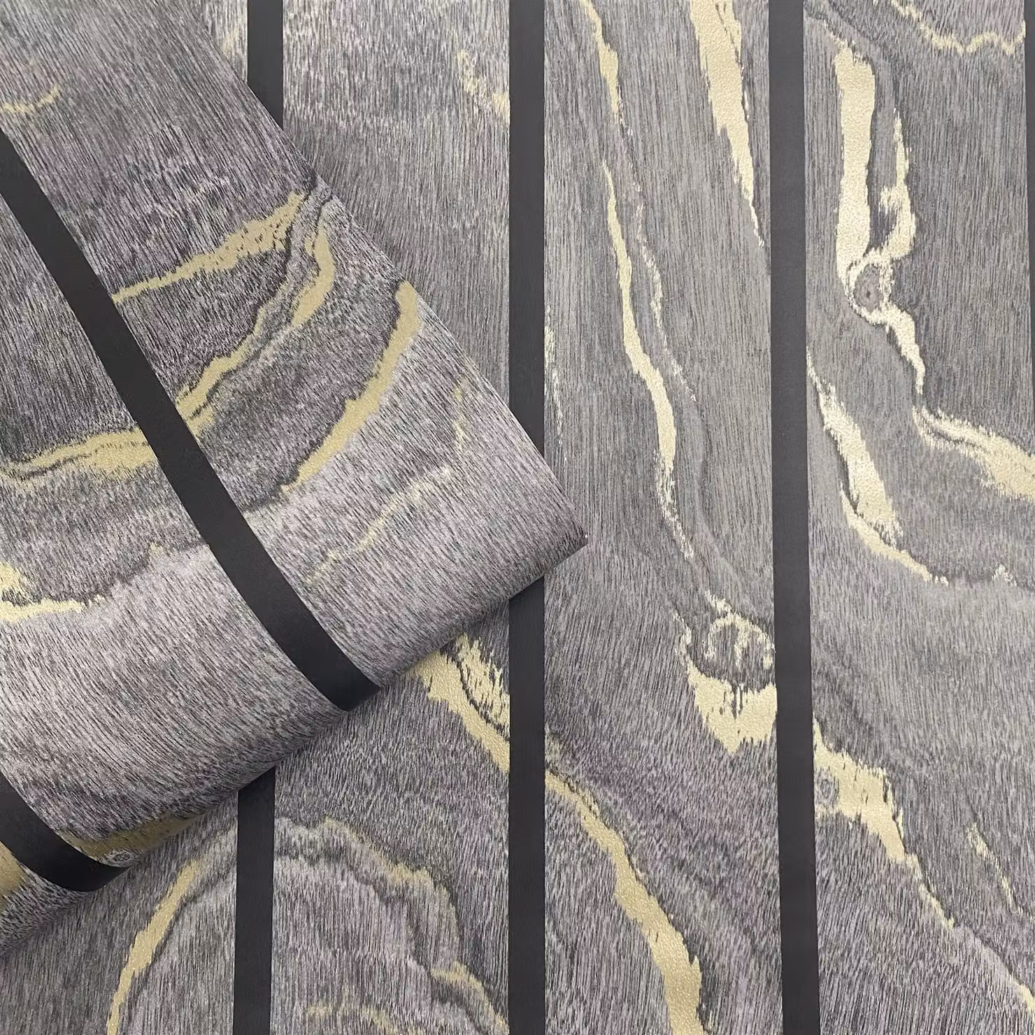 Muriva Abstract Woodgrain Panel Wallpaper Roll in Grey, Gold and Anthracite – 2