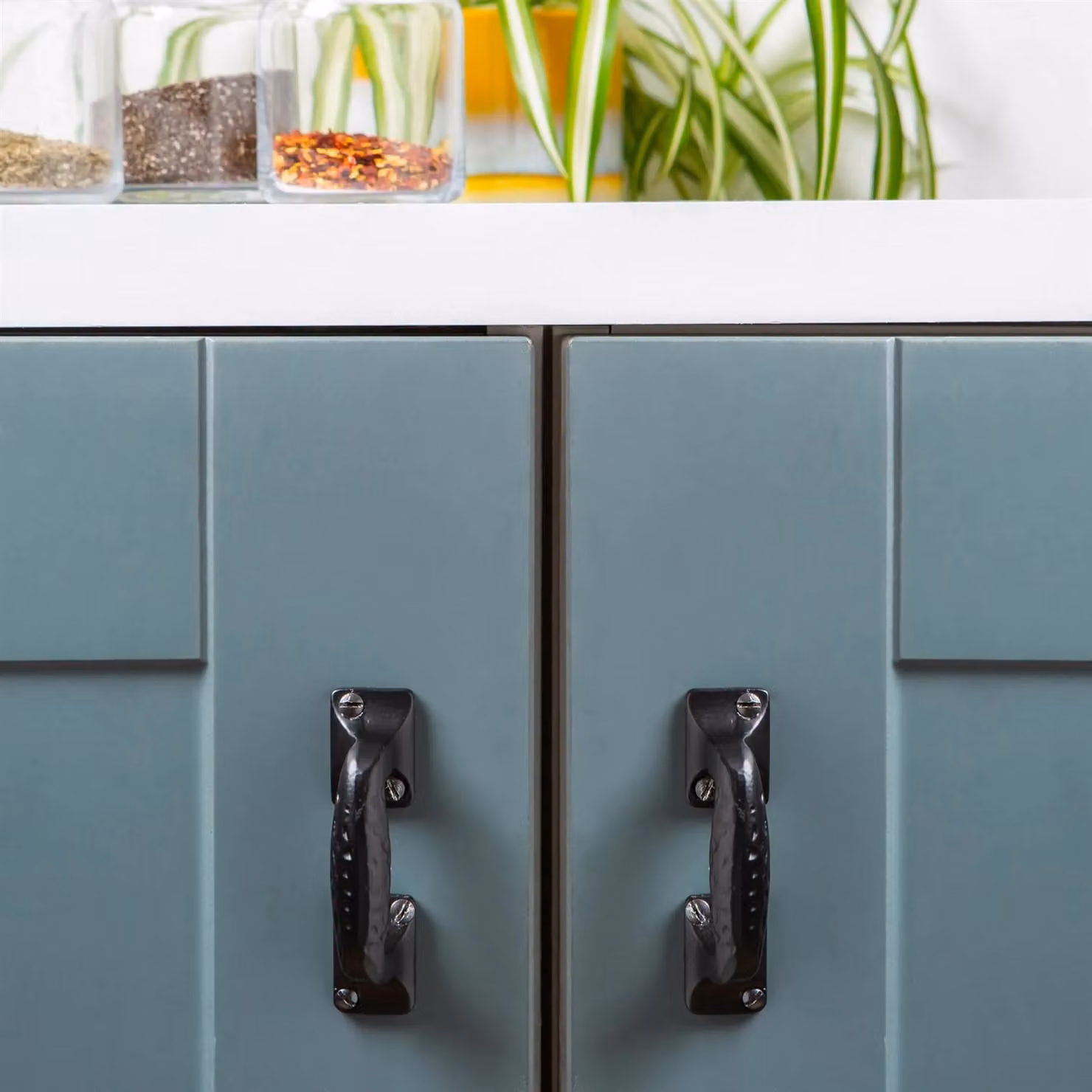 Hammer and Tongs Forged Iron Bow Barn Door Handles in Matt Black, Pack of 2 – 4