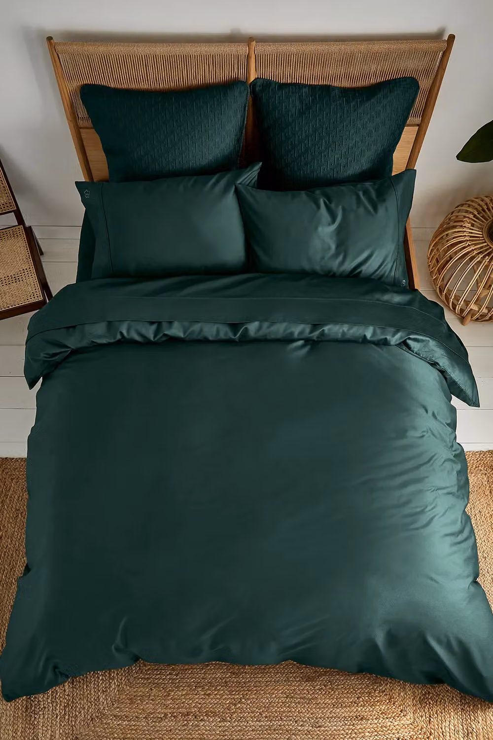 Ted Baker Plain Dye Mako Satin Cotton Fitted Sheet in Green, W/D/H: 90 x 200 cm – 4