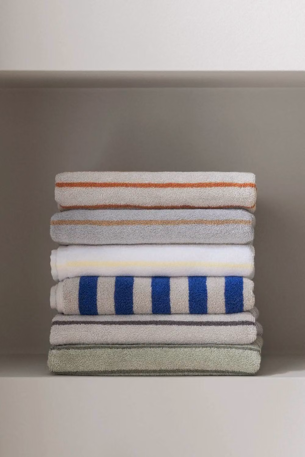 Blomus ARTO Striped Cotton Bath Towel in Light Grey, W: 70 cm, L: 140 cm – 2