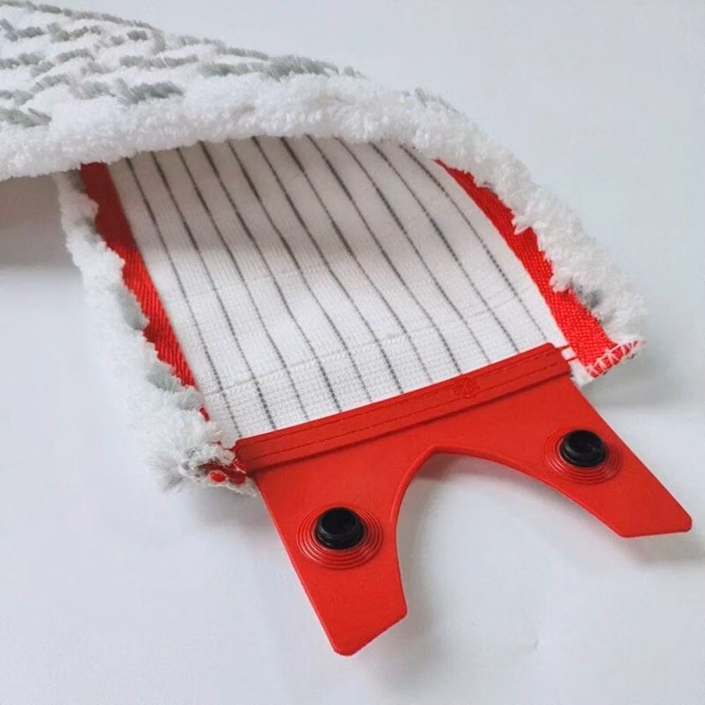 Kelvenix Spray Mop Replacement Microfibre Pads in White – 3